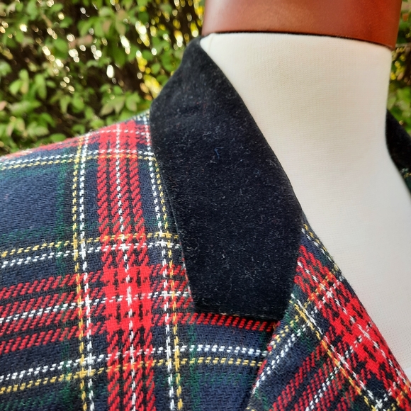Vintage Y2K Tartan Plaid Wool and Velvet Collar Blazer Winter Classic - Picture 11 of 11